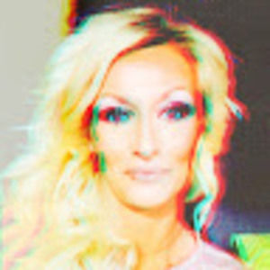 Meet your Posher, Alicia